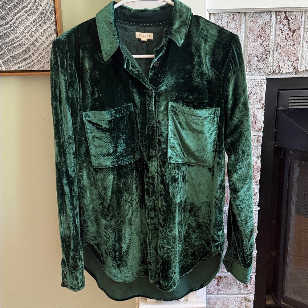 Anthropologie Pilcro Relaxed Velvet Buttondown Shirt Top Blouse Emerald Green